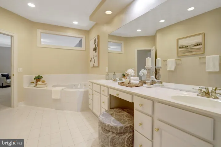 6276 Kingfisher Lane, Alexandria, VA 22312