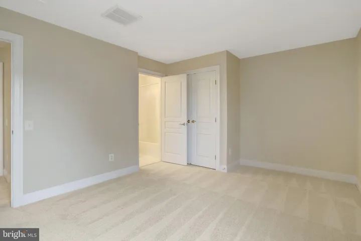 6276 Kingfisher Lane, Alexandria, VA 22312