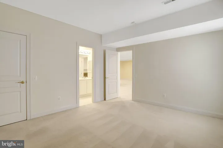 6276 Kingfisher Lane, Alexandria, VA 22312