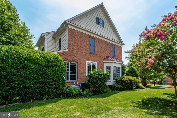 6276 Kingfisher Lane, Alexandria, VA 22312