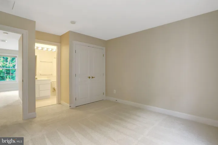 6276 Kingfisher Lane, Alexandria, VA 22312