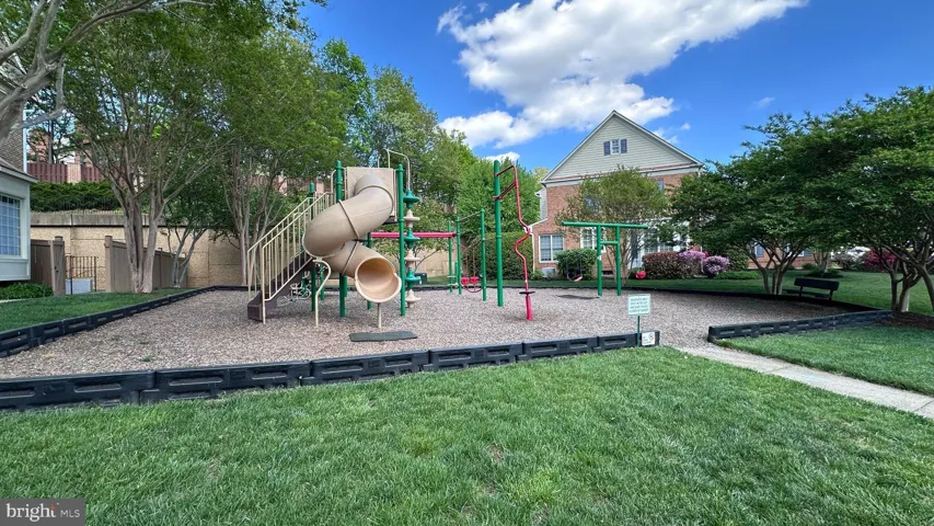 6276 Kingfisher Lane, Alexandria, VA 22312