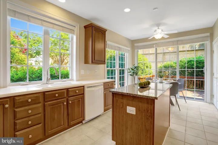 6276 Kingfisher Lane, Alexandria, VA 22312