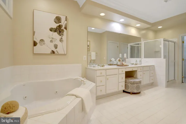 6276 Kingfisher Lane, Alexandria, VA 22312