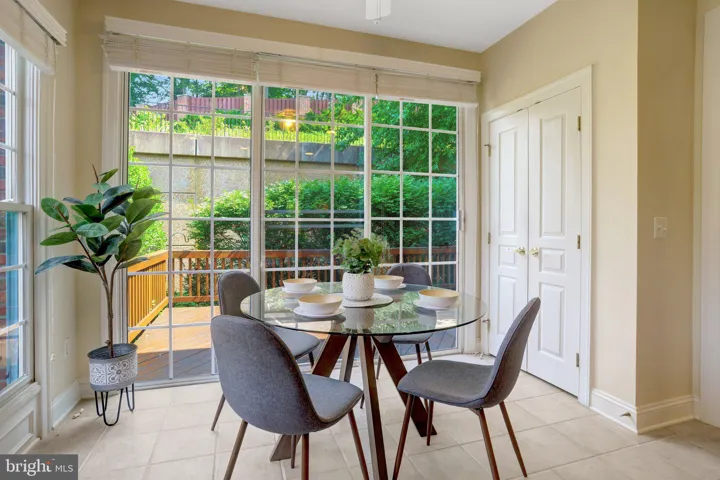 6276 Kingfisher Lane, Alexandria, VA 22312