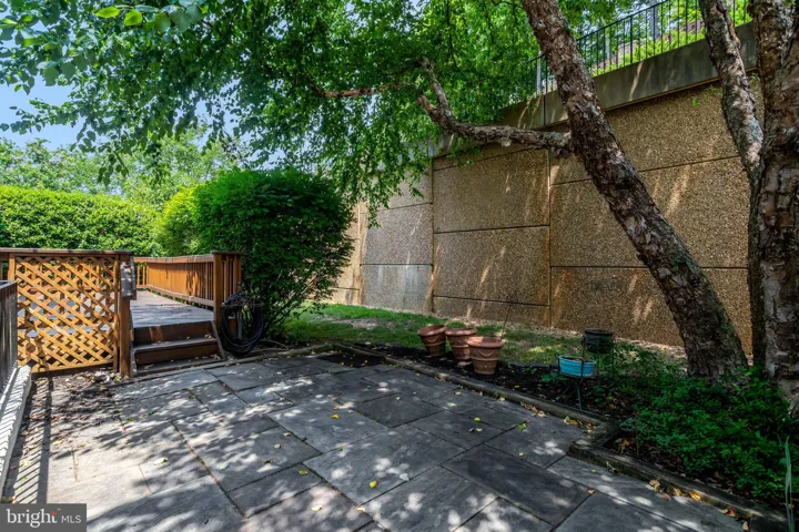 6276 Kingfisher Lane, Alexandria, VA 22312