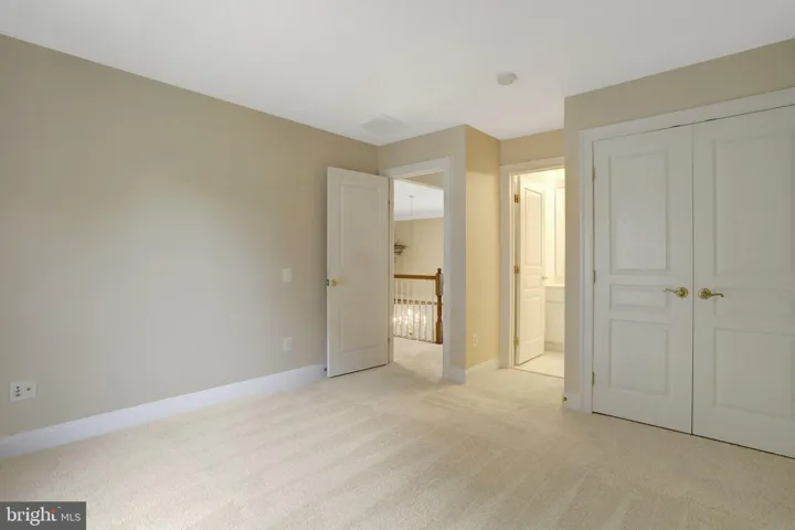 6276 Kingfisher Lane, Alexandria, VA 22312