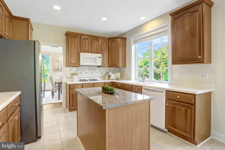 6276 Kingfisher Lane, Alexandria, VA 22312