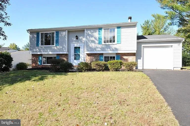3012 SUMMERSHADE COURT, Herndon, VA 20171