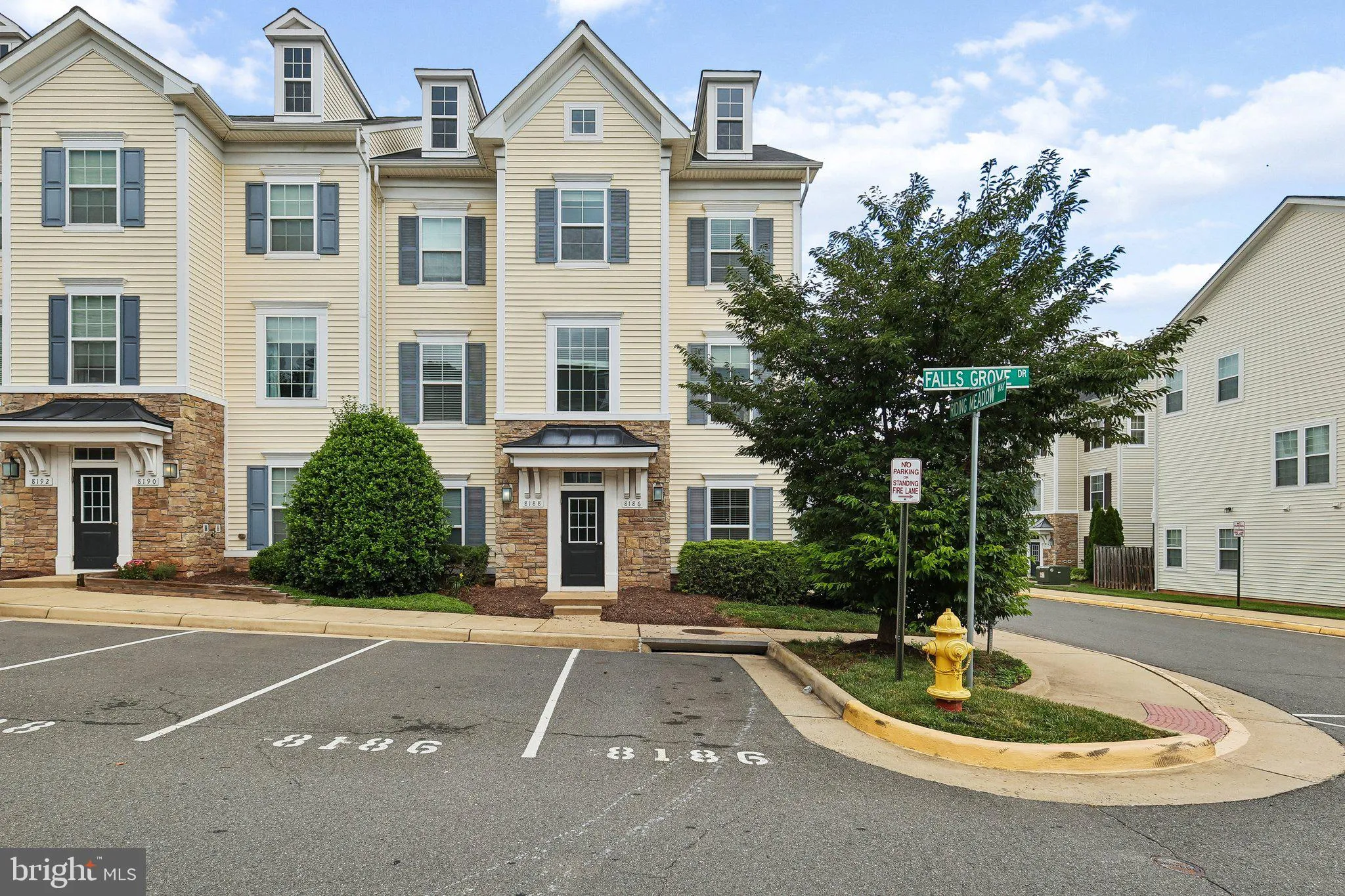 8186 FALLS GROVE DRIVE, Manassas, VA 20111