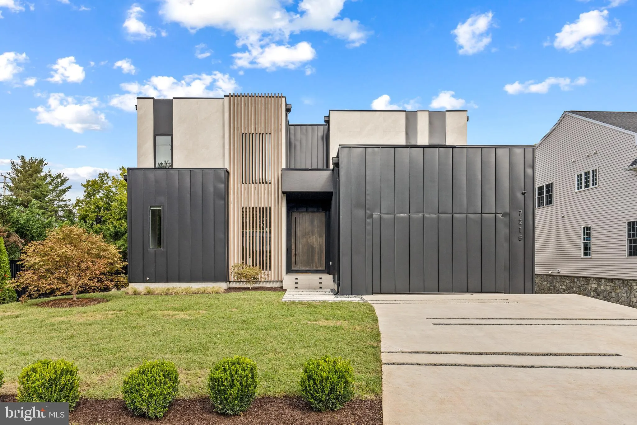7216 DAVIS COURT, Mclean, VA 22101