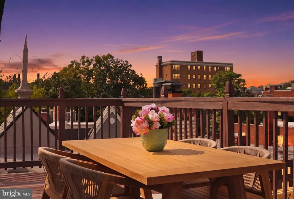 1813 RIGGS PLACE, Washington, DC 20009