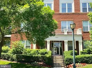 701 FALLSGROVE DRIVE, Rockville, MD 20850