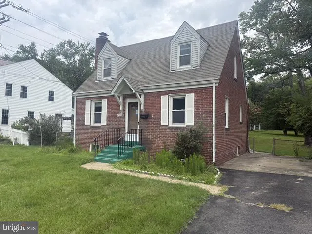 2414 FAIRVIEW DRIVE, Alexandria, VA 22306