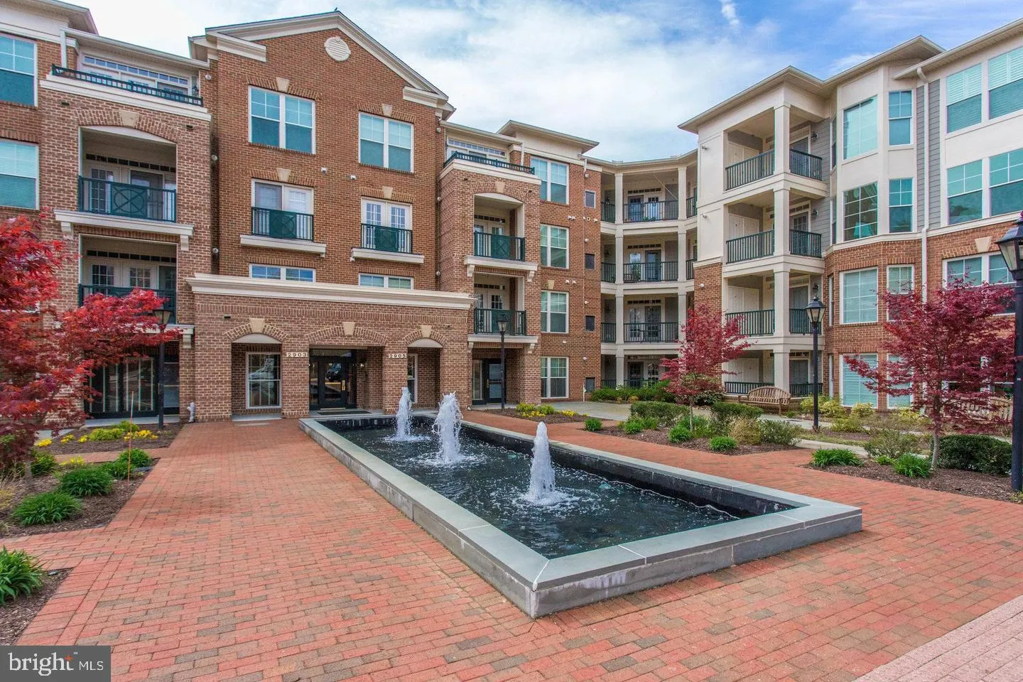 2907 SAINTSBURY PLAZA, Fairfax, VA 22031