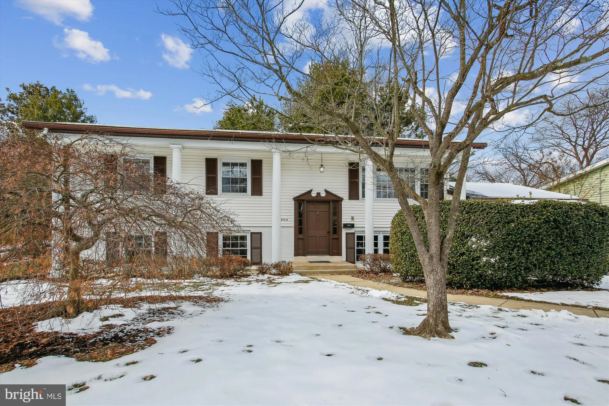 4904 CHANTICLEER AVENUE, Annandale, VA 22003