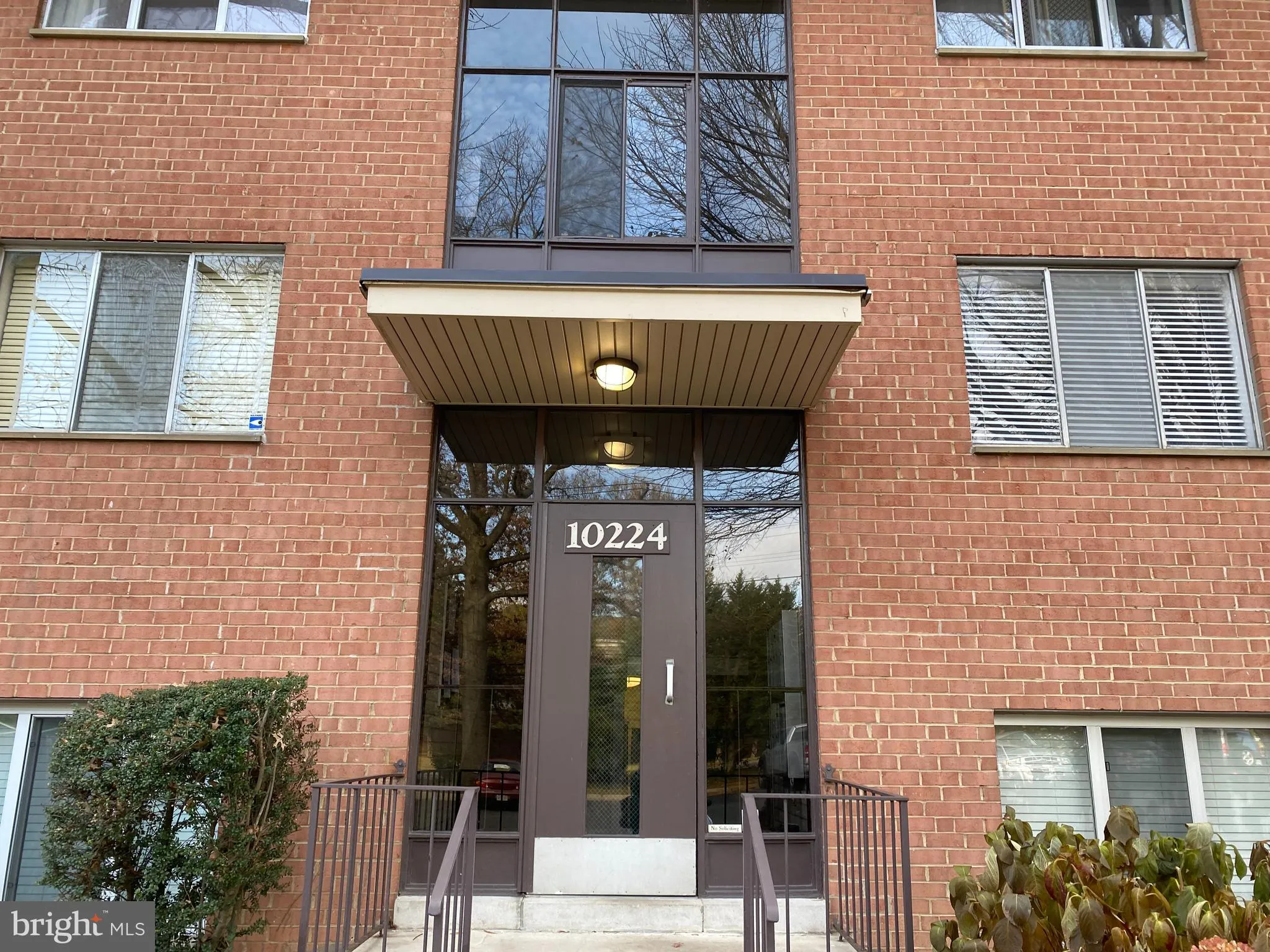 10224 ROCKVILLE PIKE, Rockville, MD 20852
