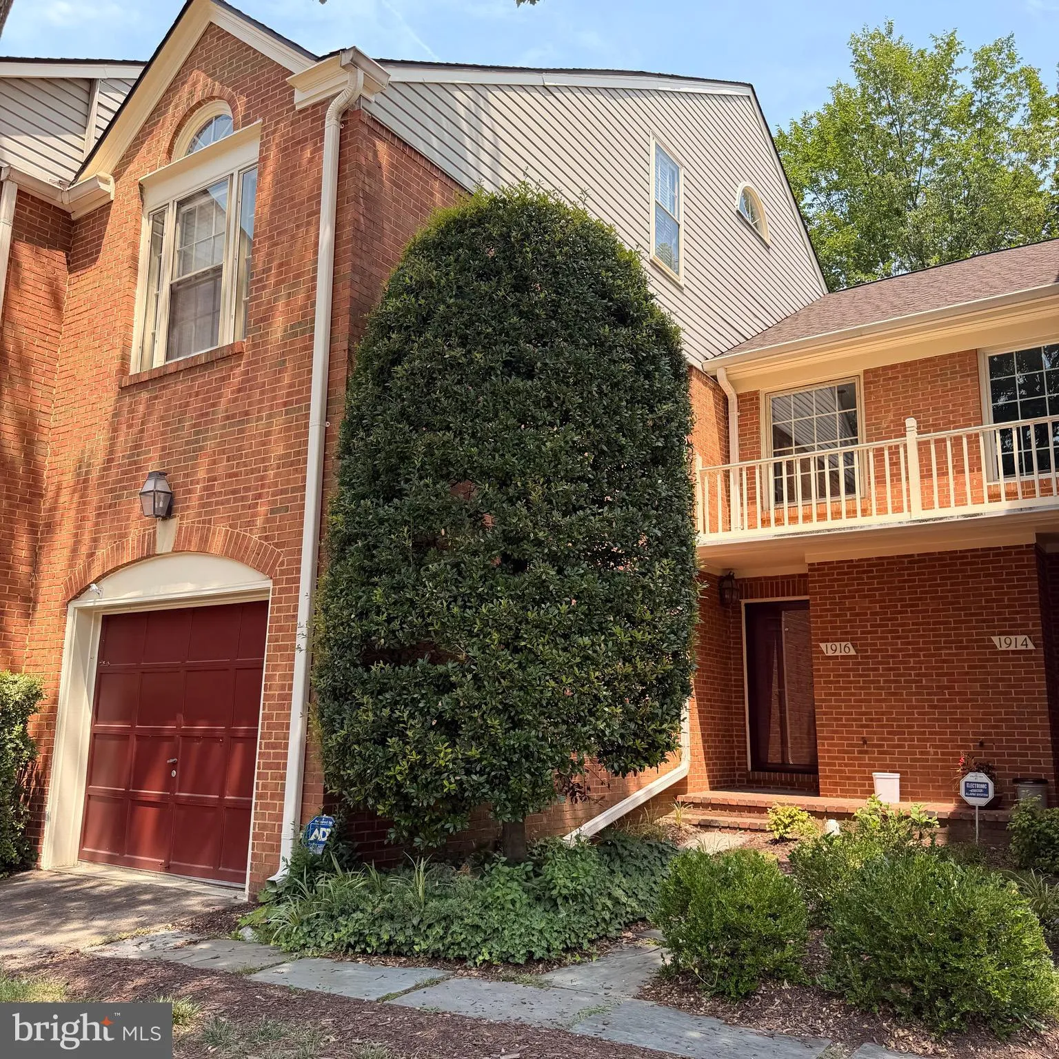 1916 DUFFIELD LANE, Alexandria, VA 22307
