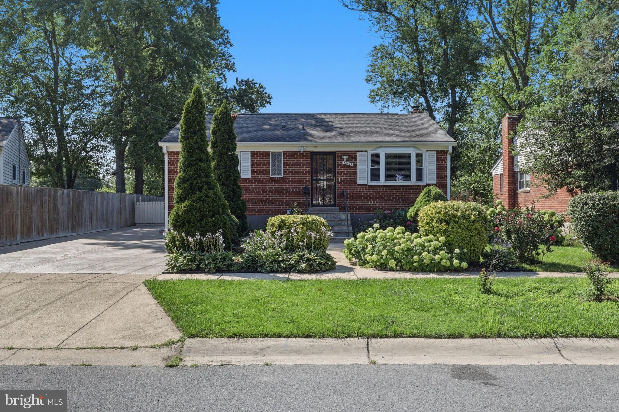 13105 HALLET COURT, Rockville, MD 20853