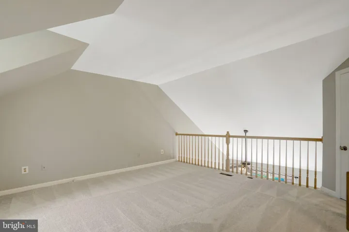 5807 Clapham Road, Alexandria, VA 22315