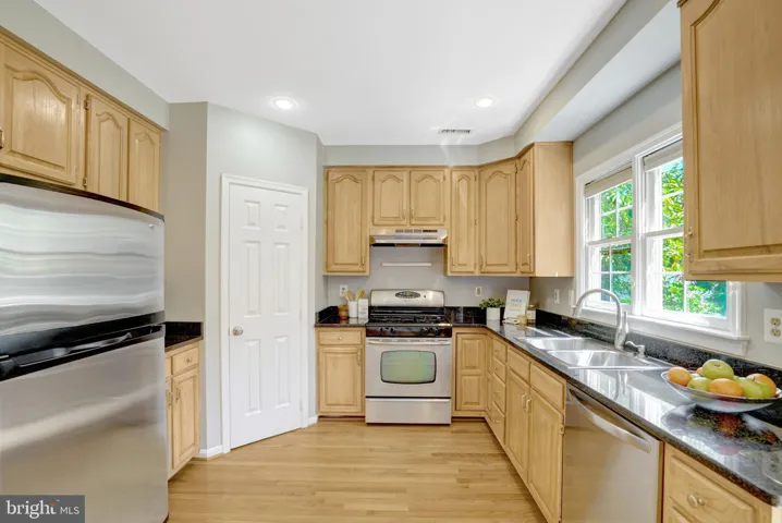 5807 Clapham Road, Alexandria, VA 22315