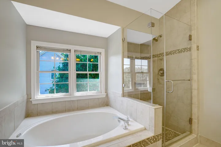 5807 Clapham Road, Alexandria, VA 22315