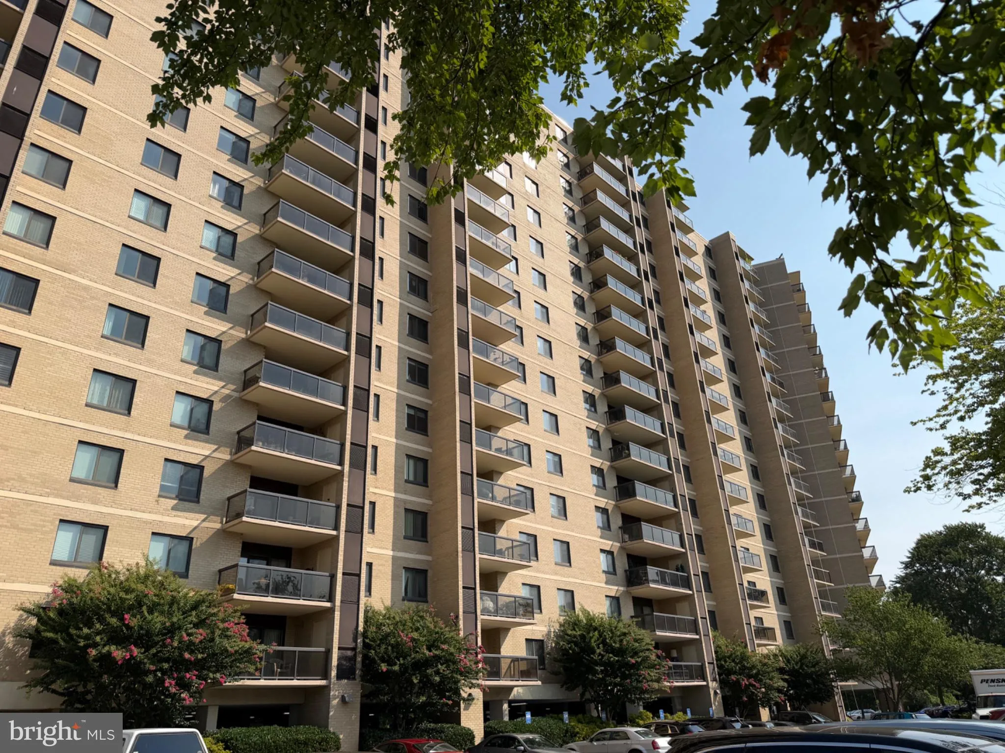 203 YOAKUM PARKWAY, Alexandria, VA 22304