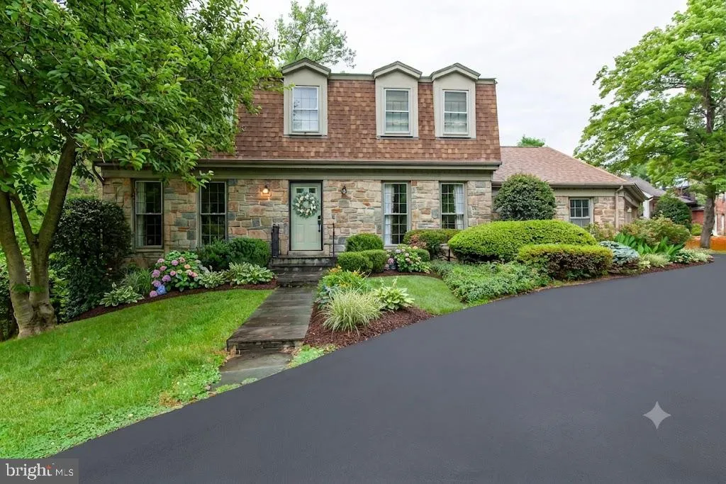 6034 CHESTERBROOK ROAD, Mclean, VA 22101
