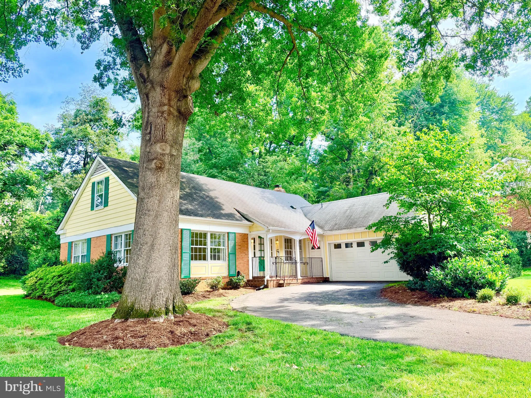 8300 CHIVALRY ROAD, Annandale, VA 22003