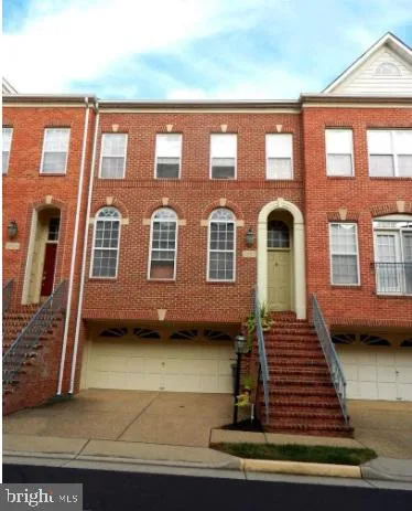 2822 LAURA GAE CIRCLE, Vienna, VA 22180