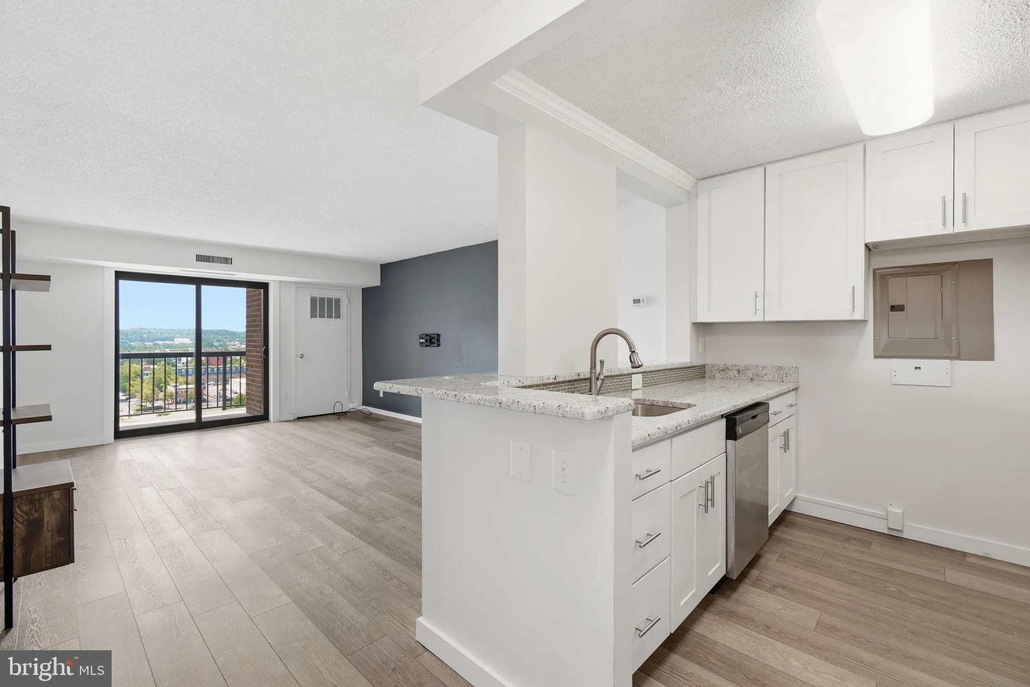 200 PICKETT STREET, Alexandria, VA 22304