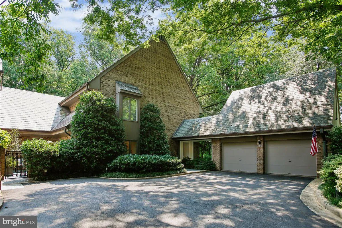 700 BELGROVE ROAD, Mclean, VA 22101