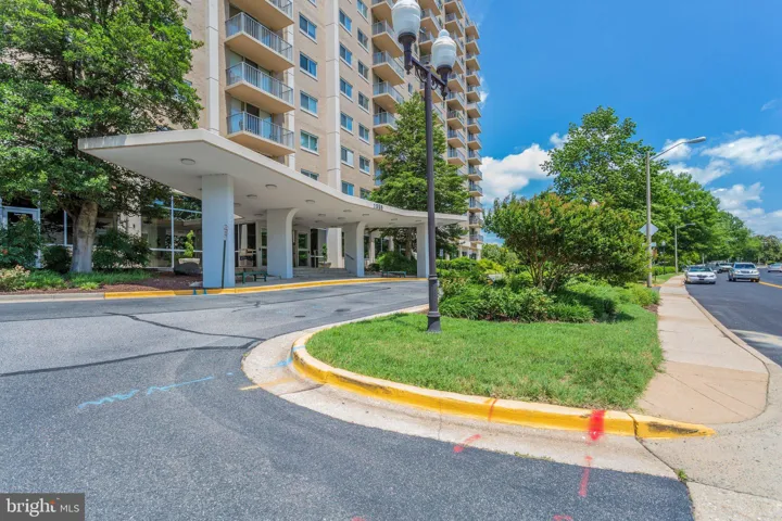 1225 Martha Custis Drive, Alexandria, VA 22302