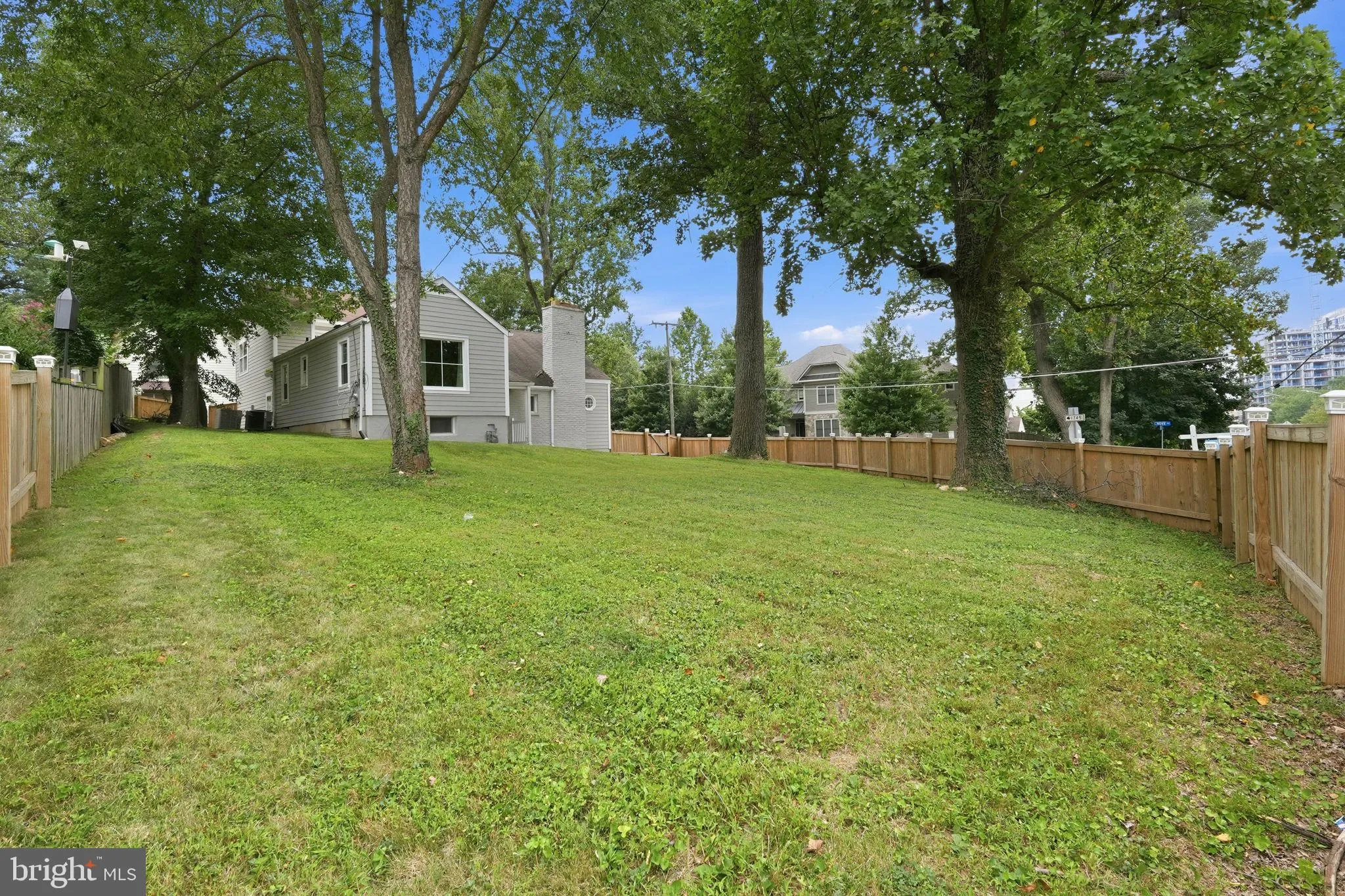 2301 GROVE AVENUE, Falls Church, VA 22046
