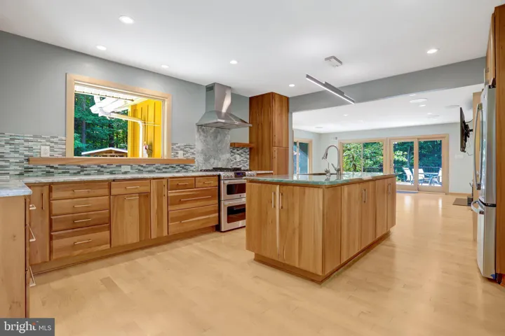 6030 Berwynd Road, Fairfax, VA 22030