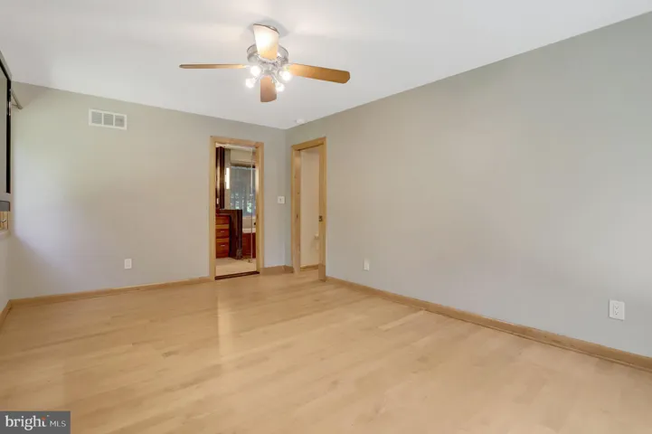 6030 Berwynd Road, Fairfax, VA 22030