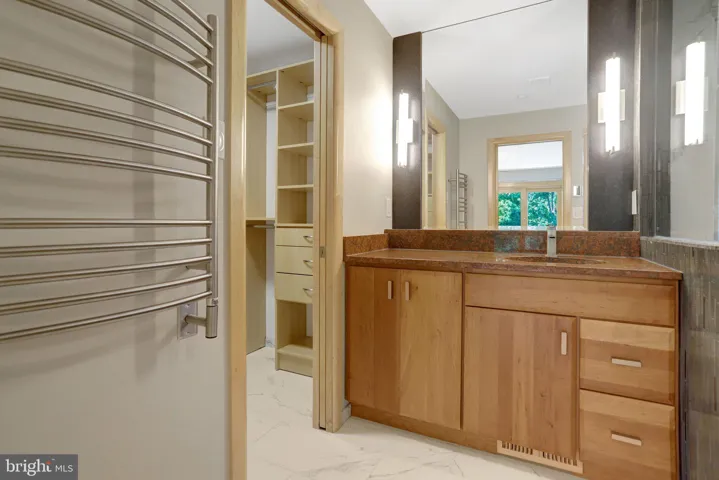 6030 Berwynd Road, Fairfax, VA 22030