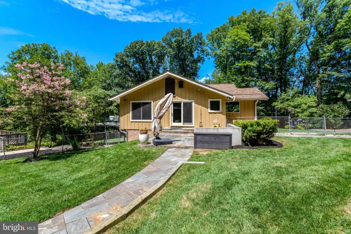 6030 Berwynd Road, Fairfax, VA 22030