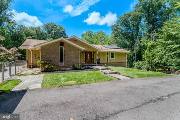 6030 Berwynd Road, Fairfax, VA 22030