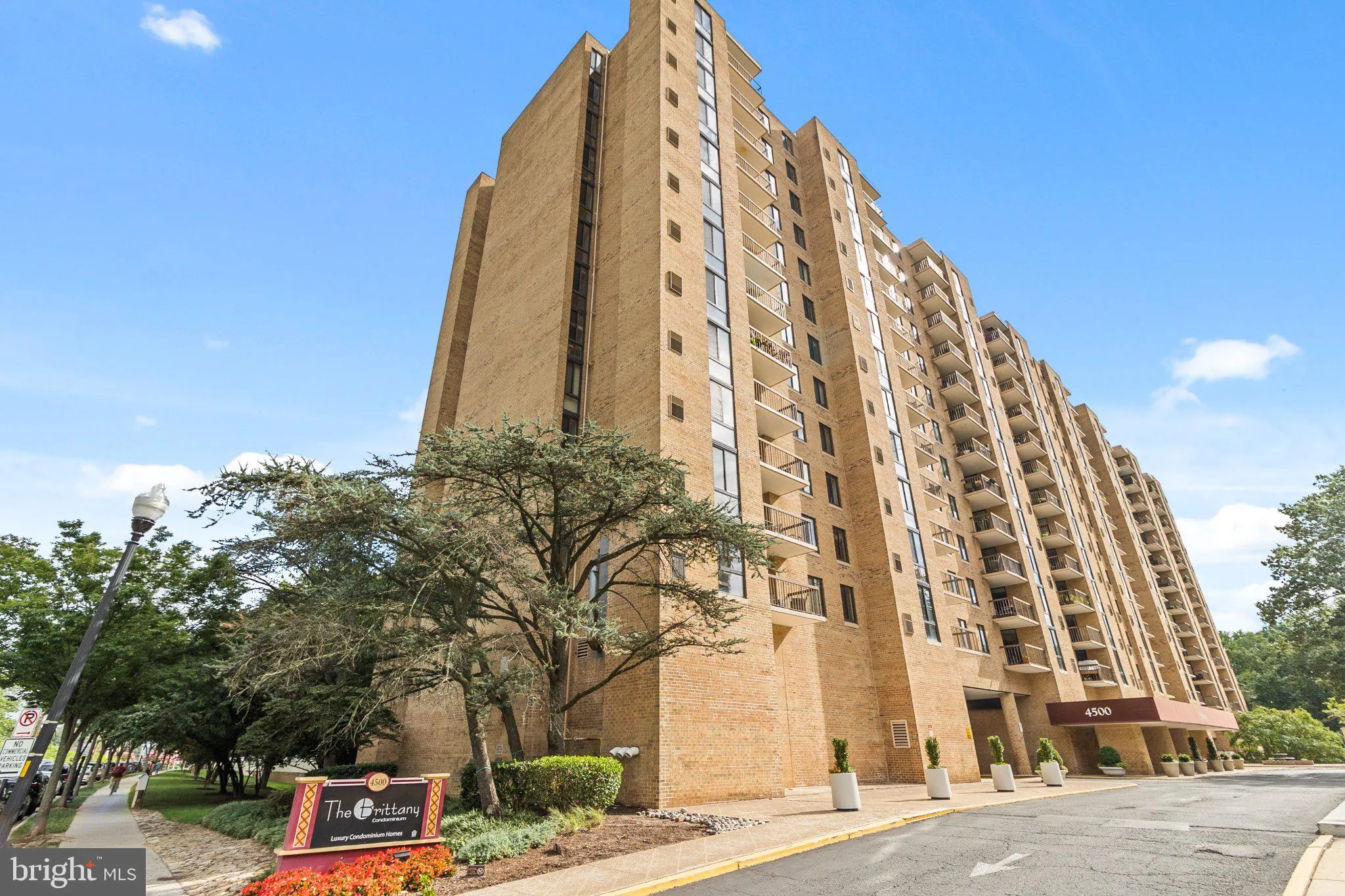 4500 FOUR MILE RUN DRIVE, Arlington, VA 22204
