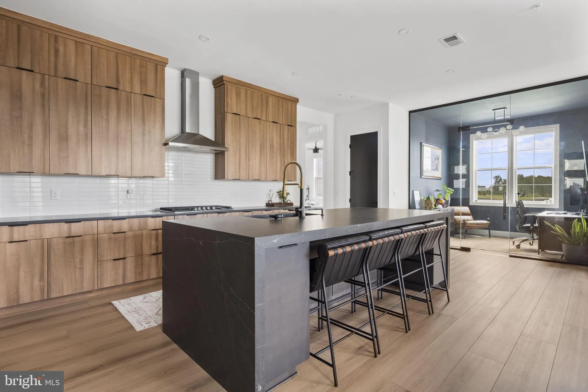 43446 CROSON LANE, Ashburn, VA 20148