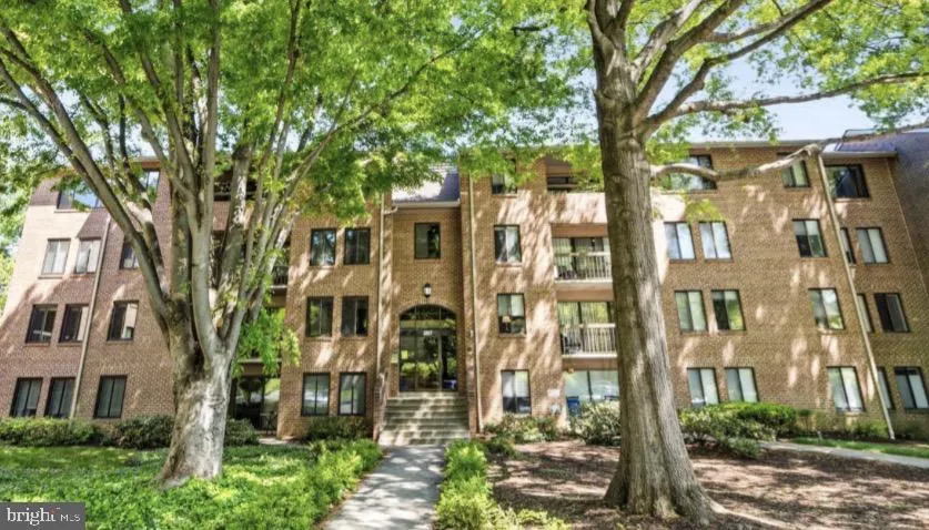 5817 EDSON LANE, Rockville, MD 20852