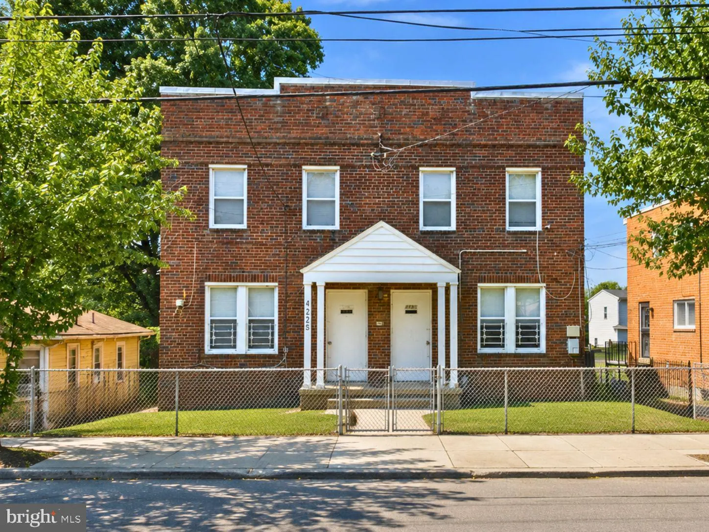 4223 EADS STREET, Washington, DC 20019