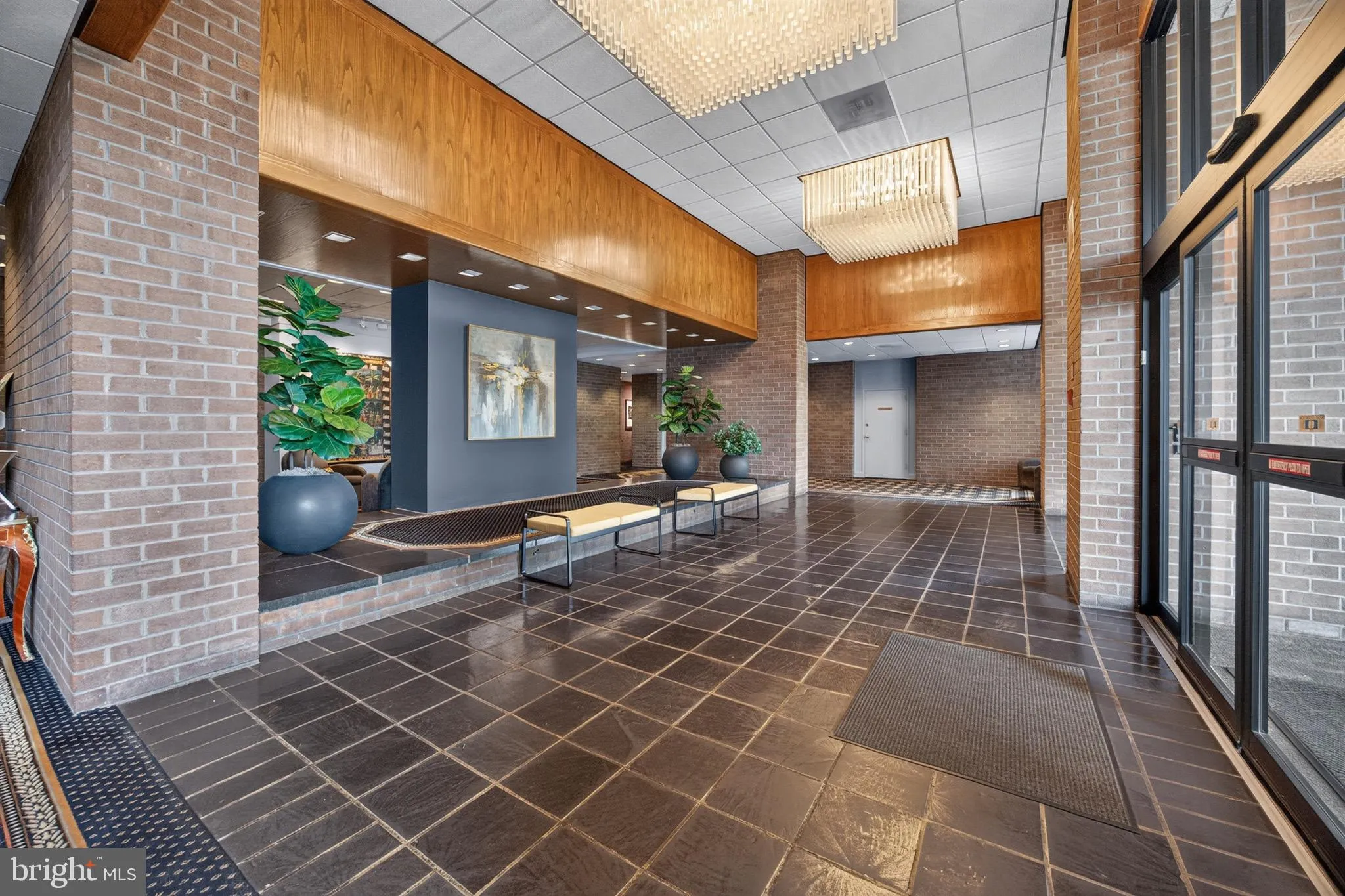 1800 OLD MEADOW ROAD, Mclean, VA 22102