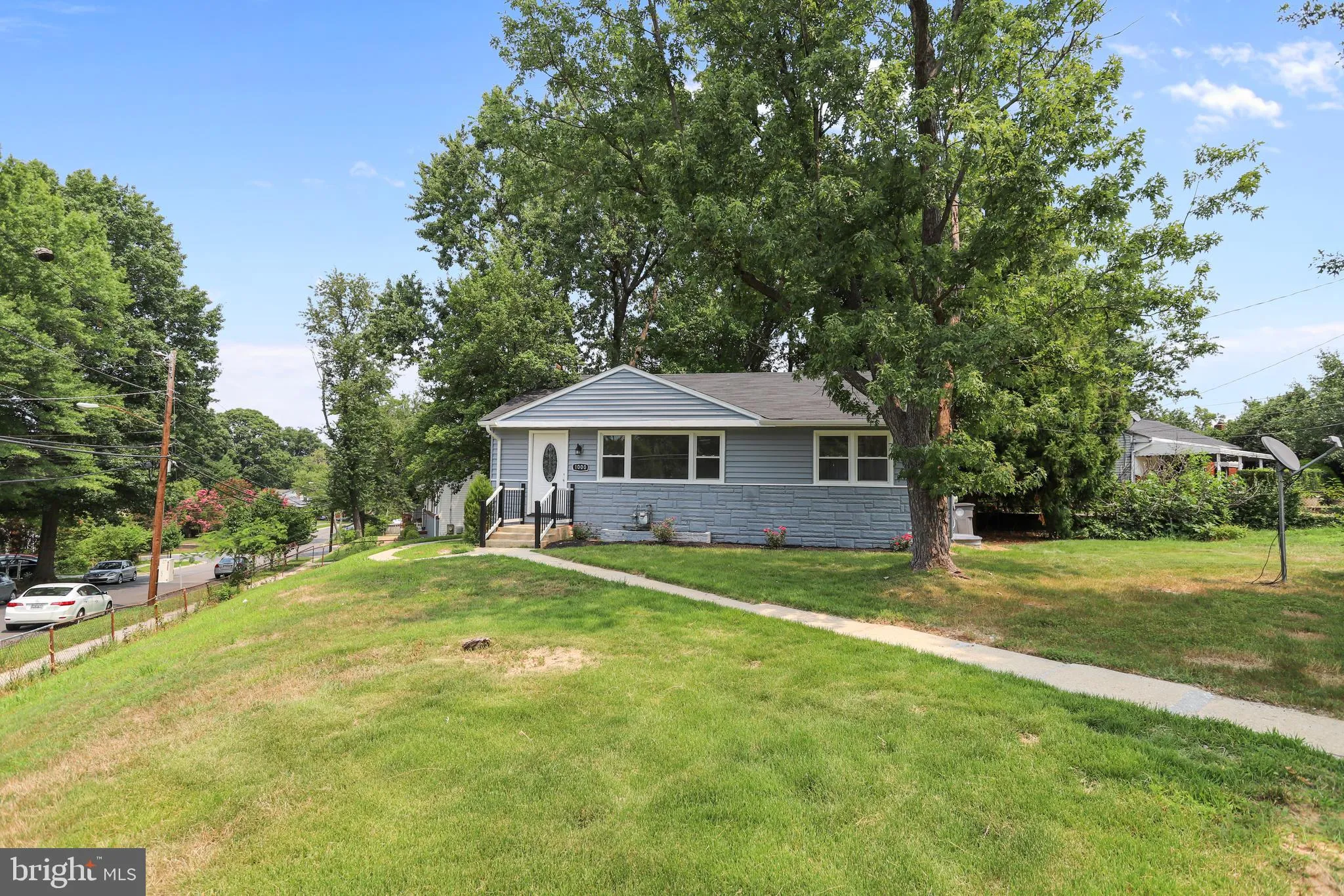 1000 MAPLE AVENUE, Rockville, MD 20851