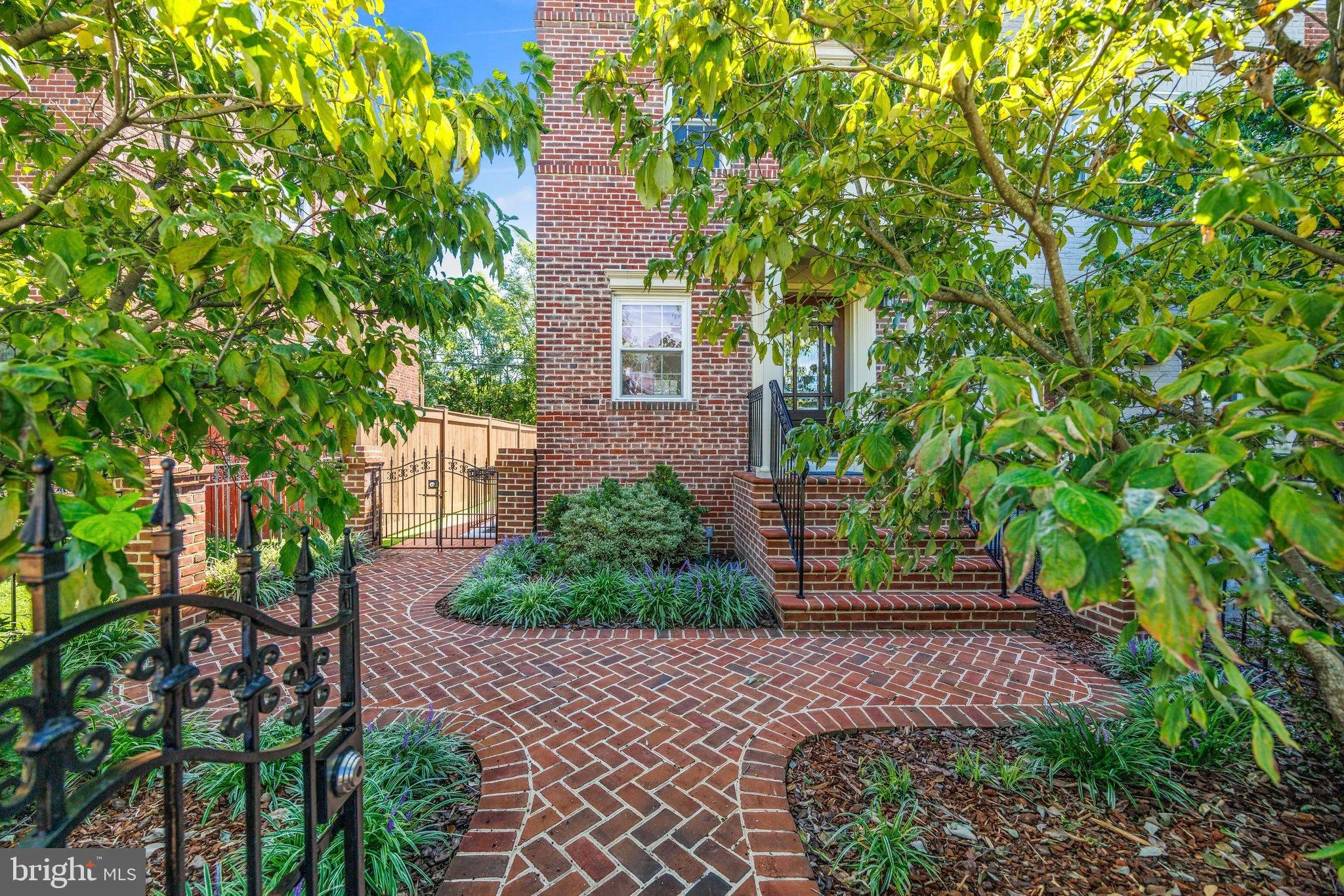 323 MOUNT VERNON AVENUE, Alexandria, VA 22301