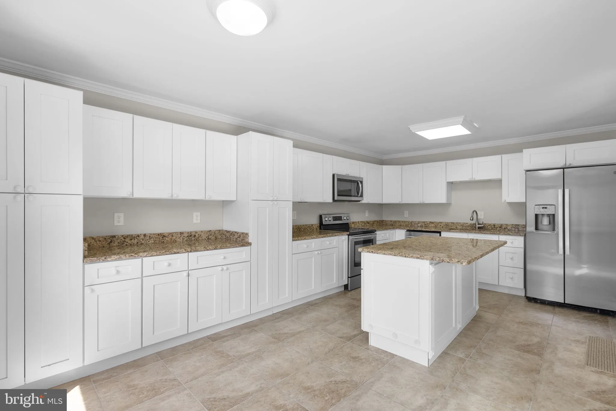 9463 HICKORY VIEW, Gaithersburg, MD 20886