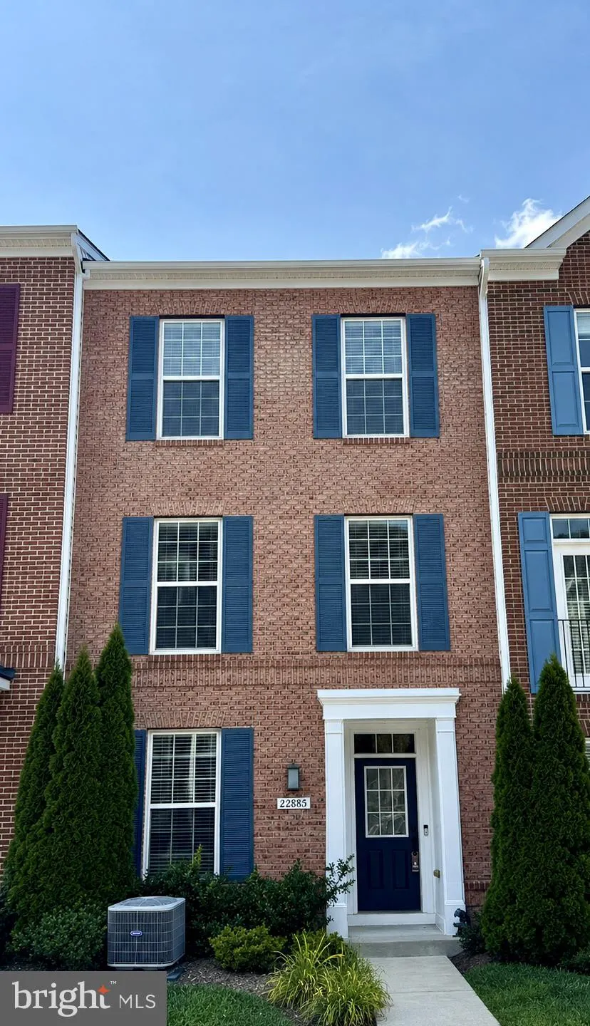 22885 EILEEN SQUARE, Sterling, VA 20166
