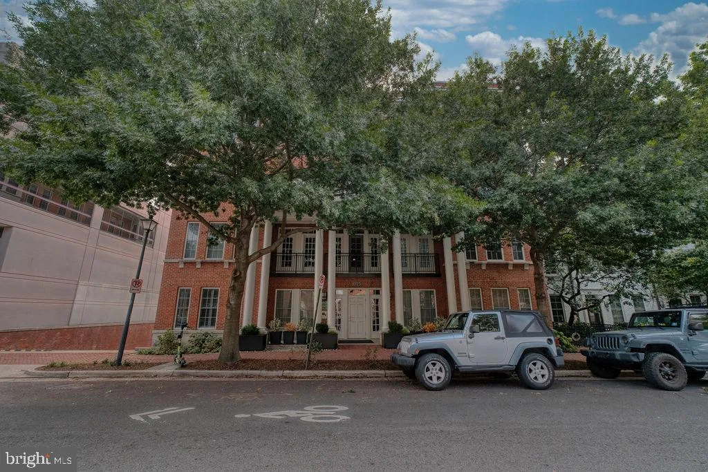 1023 ROYAL STREET, Alexandria, VA 22314