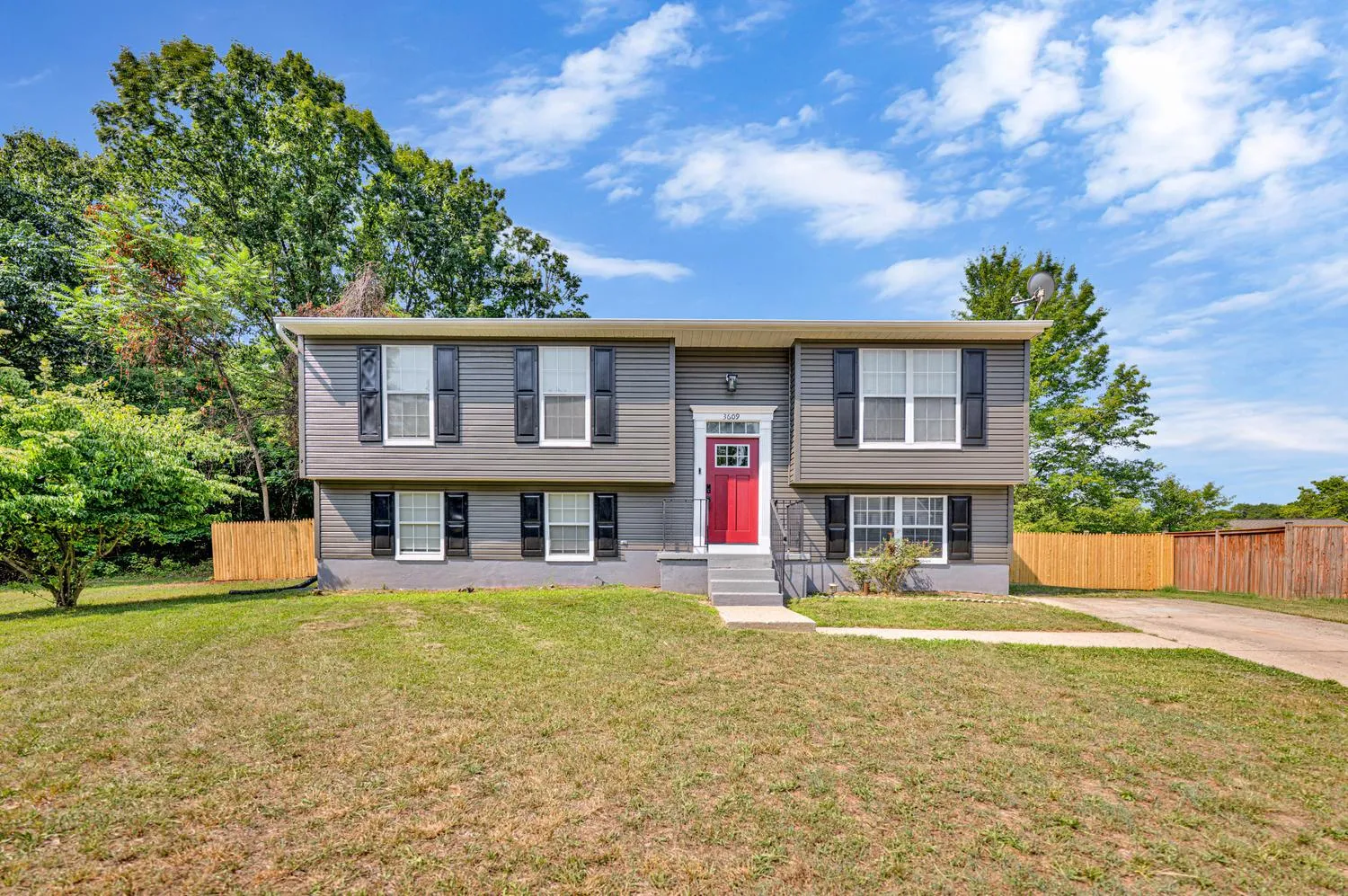 3609 WILLOW RIDGE COURT, District Heights, MD 20747